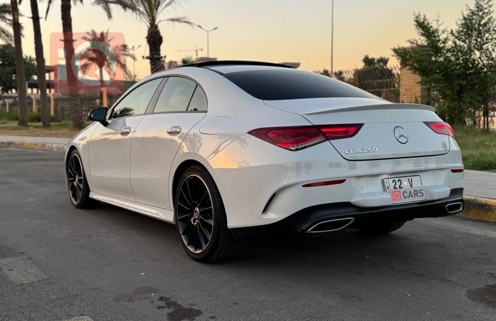 مێرسێدس بێنز CLA